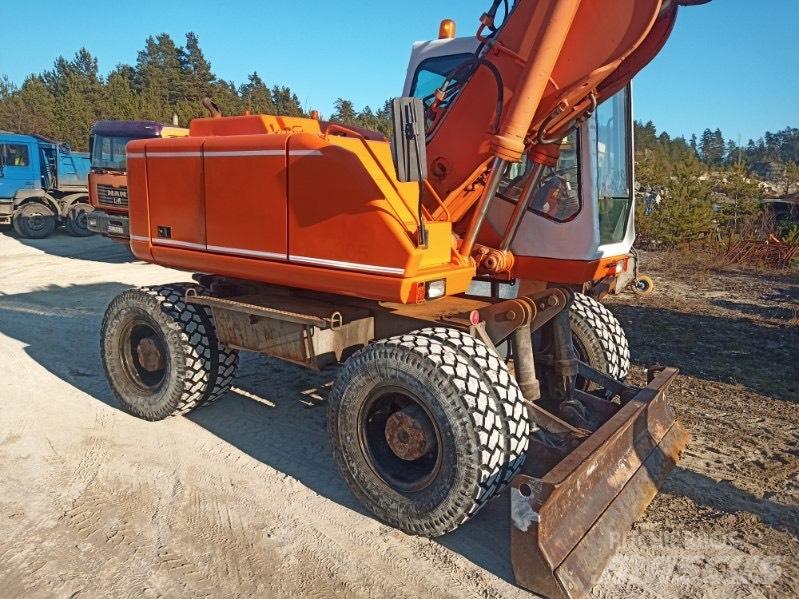 Atlas 1604 Lastik tekerli ekskavatörler