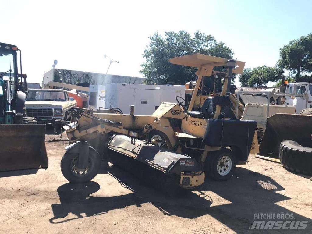 TERRAMITE TSS38 Cadde süpürücüler