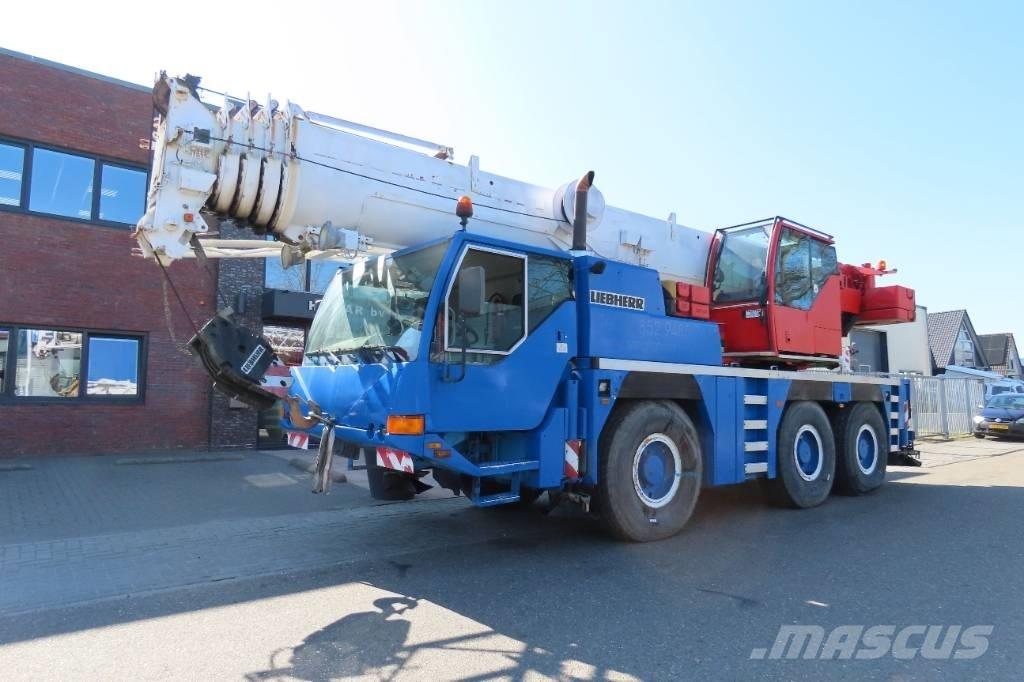 Liebherr LTM 1055-1 Yol-Arazi Tipi Vinçler (AT)