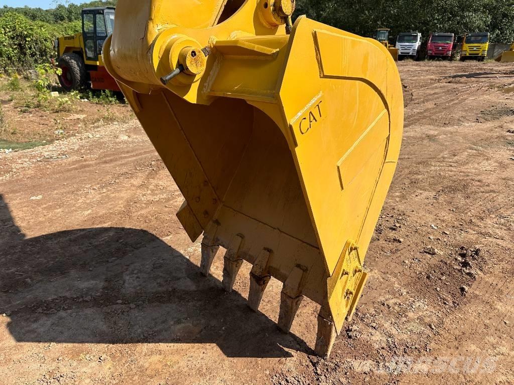 CAT 320CL Paletli ekskavatörler