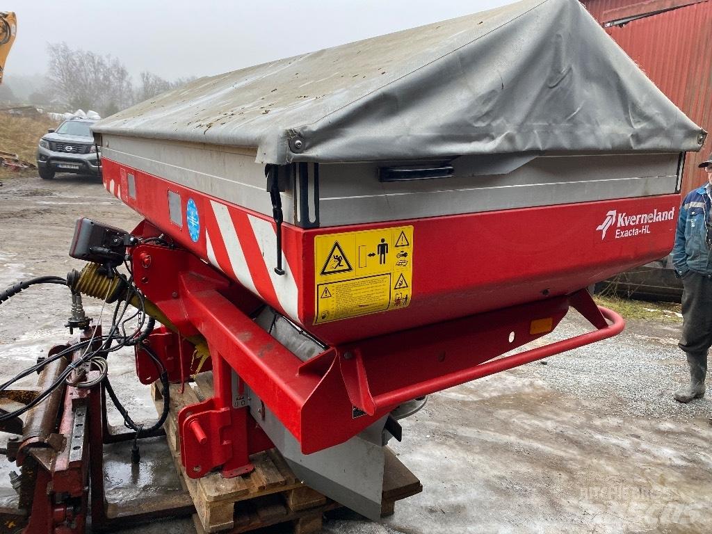 Kverneland Exacta HL Mineral gübre dagiticilar