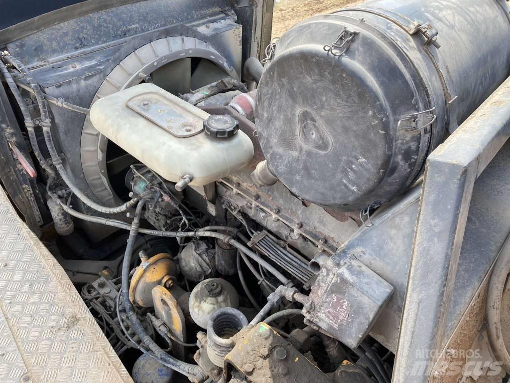 Moxy MT 36 II Belden kirma kaya kamyonu