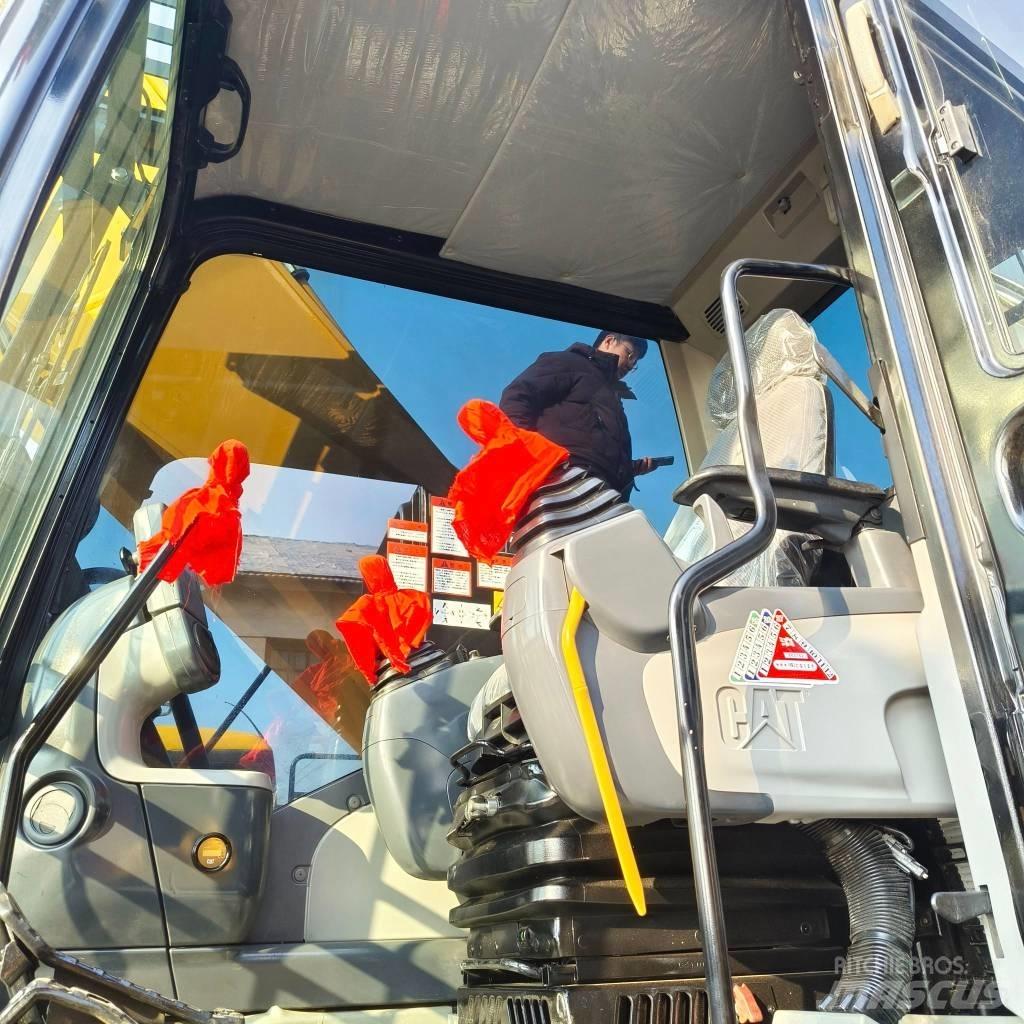 CAT CAT340d Paletli ekskavatörler