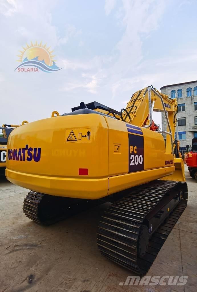 Komatsu PC 200-7 Paletli ekskavatörler