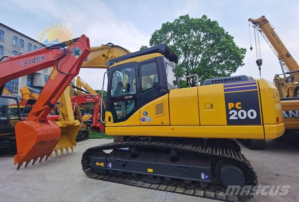 Komatsu PC 200-7 Paletli ekskavatörler