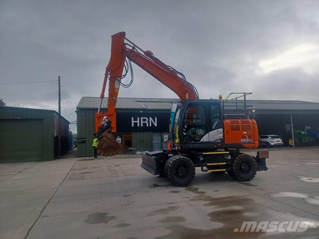 Hitachi 140W Lastik tekerli ekskavatörler