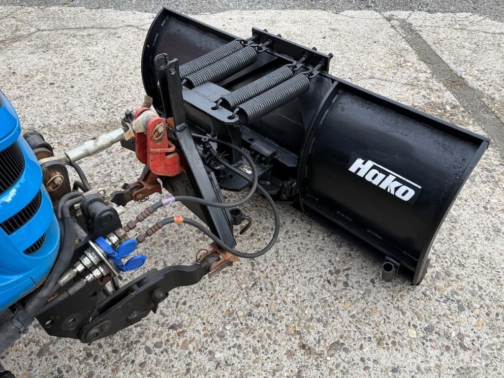 LS J 27 HST Snowline Traktörler