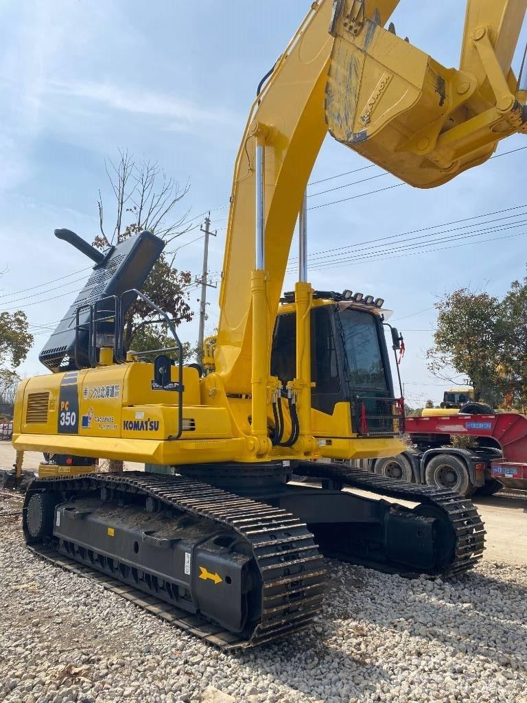 Komatsu 240LC-8 Paletli ekskavatörler