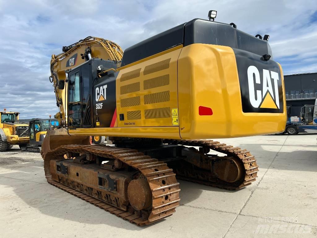 CAT 352F Paletli ekskavatörler