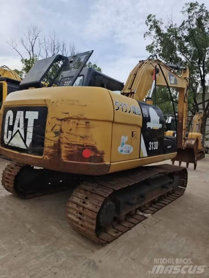 CAT 313D Paletli ekskavatörler