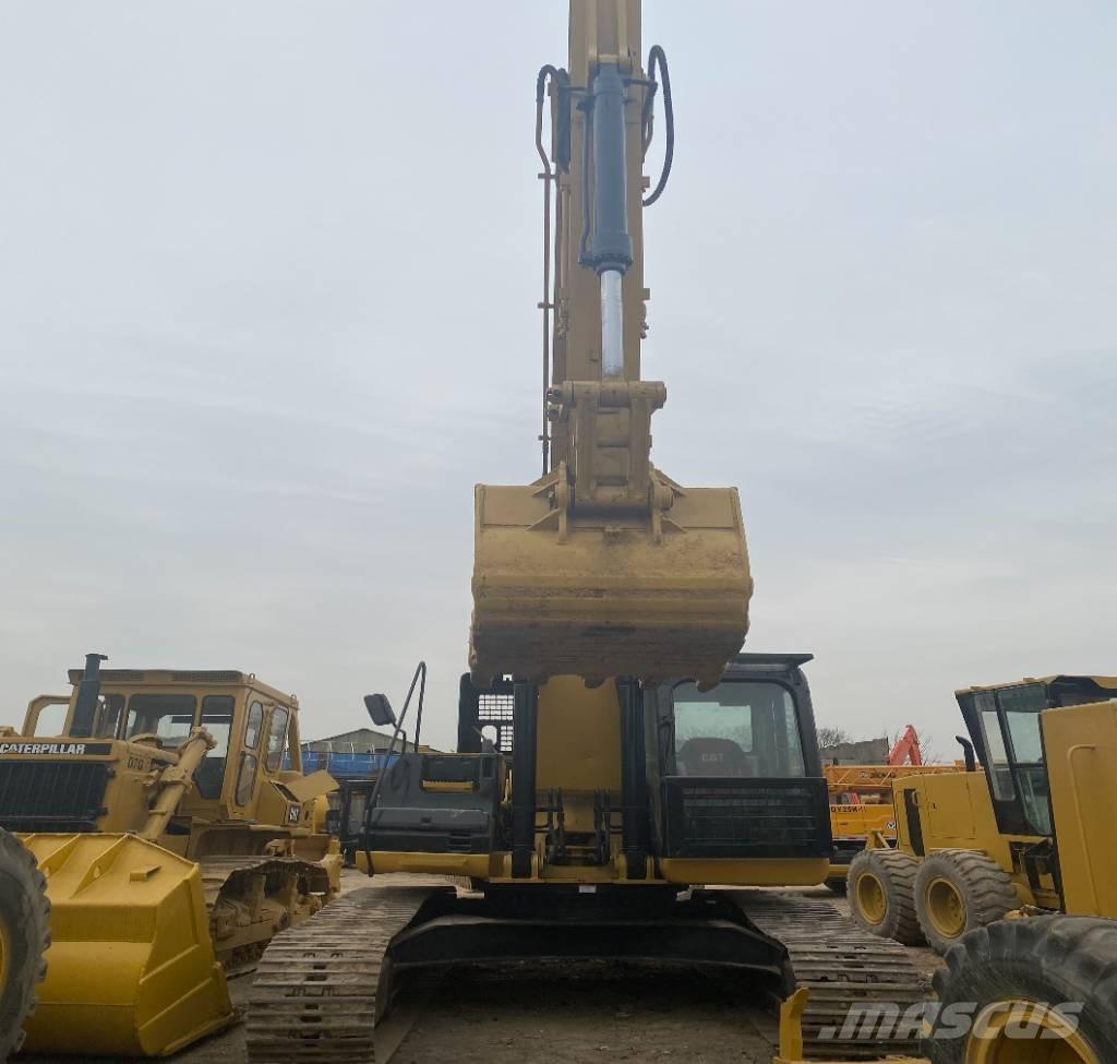 CAT 330 D L Paletli ekskavatörler
