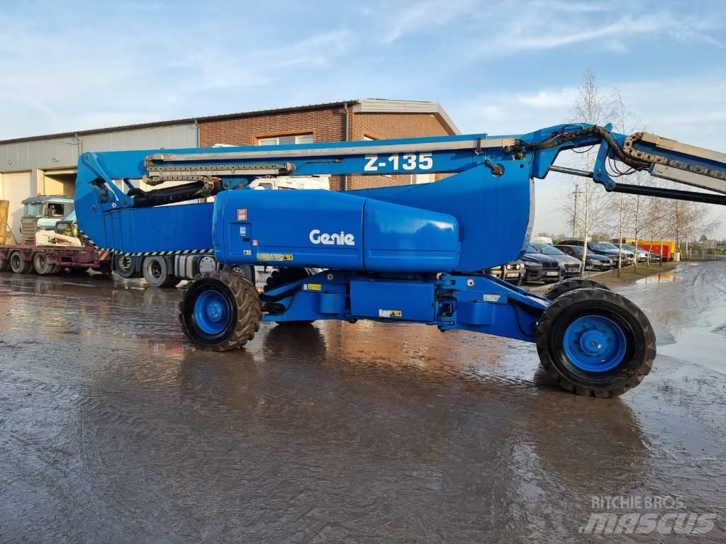 Genie Z 135 4x4 Körüklü personel platformları