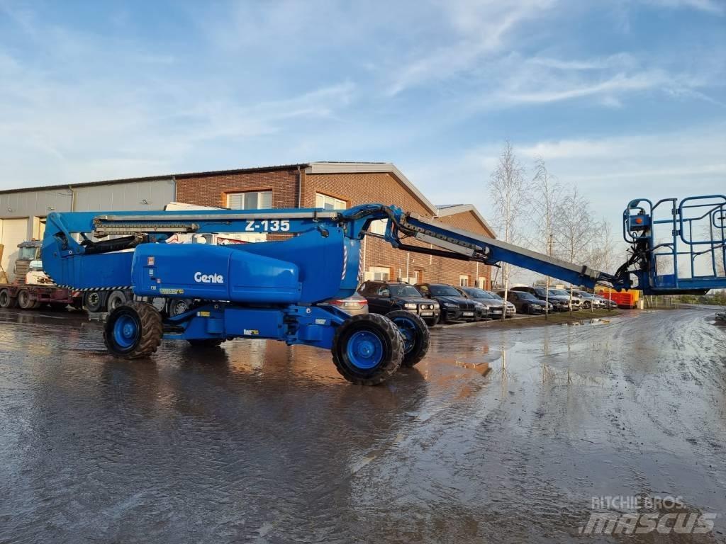 Genie Z 135 4x4 Körüklü personel platformları