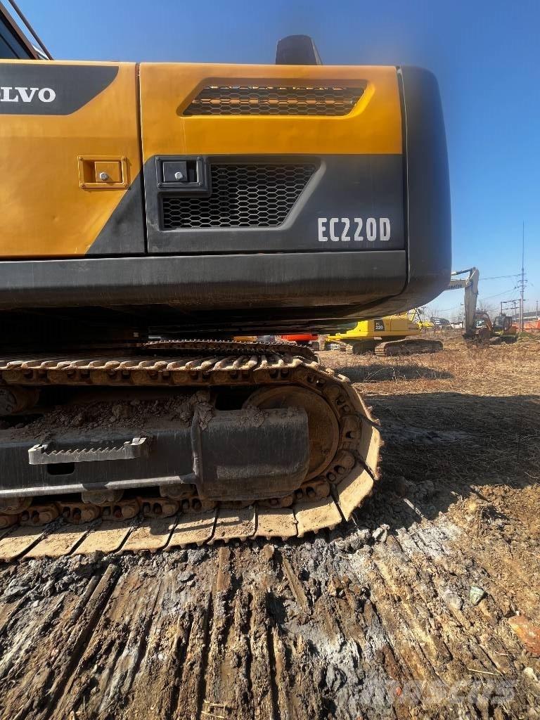 Volvo EC 220 Paletli ekskavatörler
