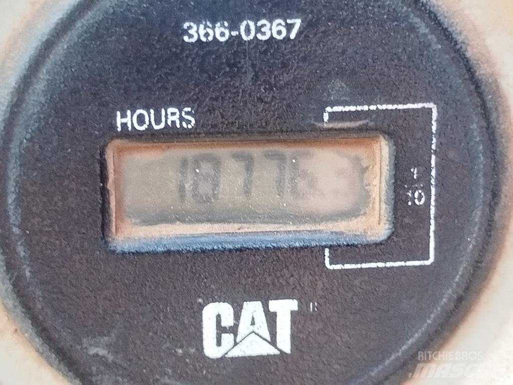 CAT 336 F Paletli ekskavatörler