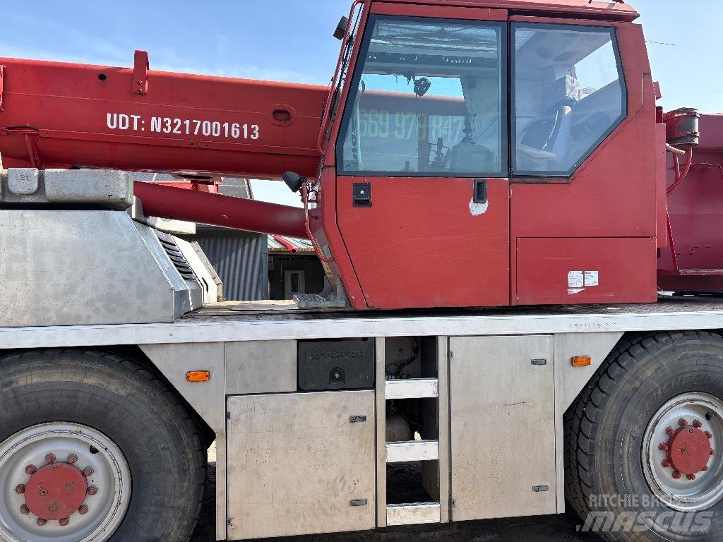 Liebherr LTM 1030 Yol-Arazi Tipi Vinçler (AT)