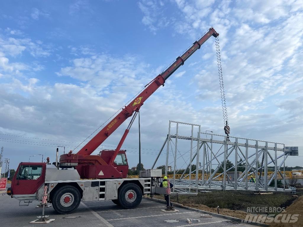 Liebherr LTM 1030 Yol-Arazi Tipi Vinçler (AT)