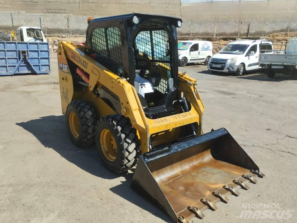 CAT 226 D Skid steer loderler