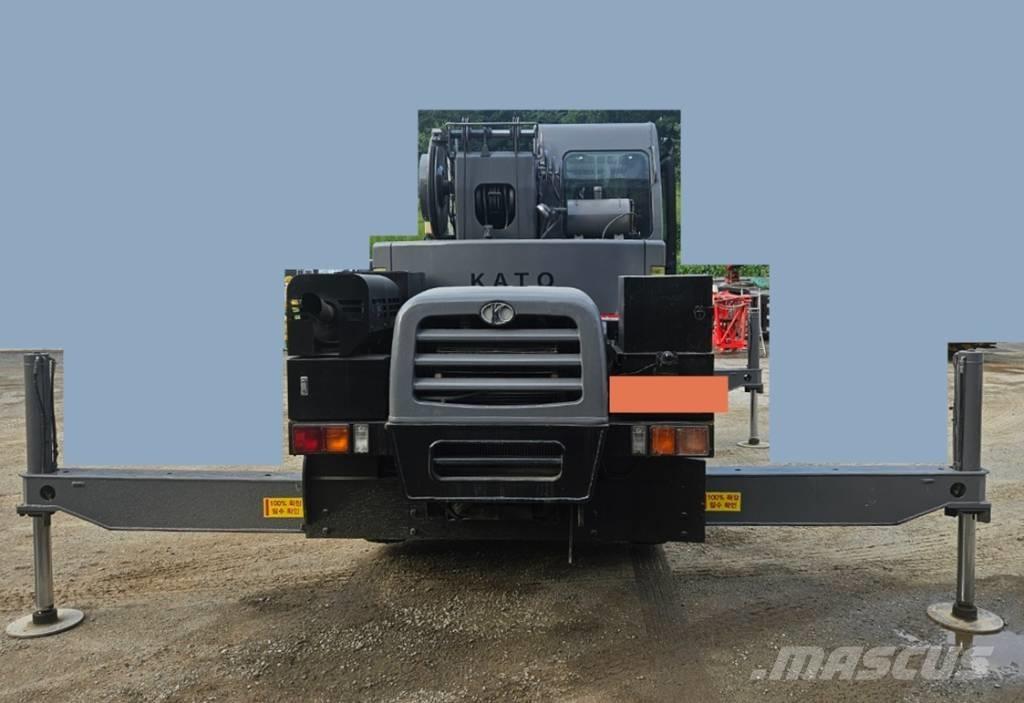 Kato KRM-13H-2 Yol-Arazi Tipi Vinçler (AT)