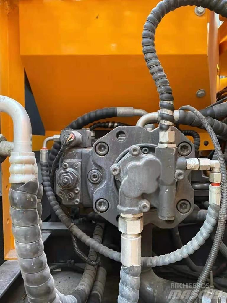 Sany SY 135 C Paletli ekskavatörler