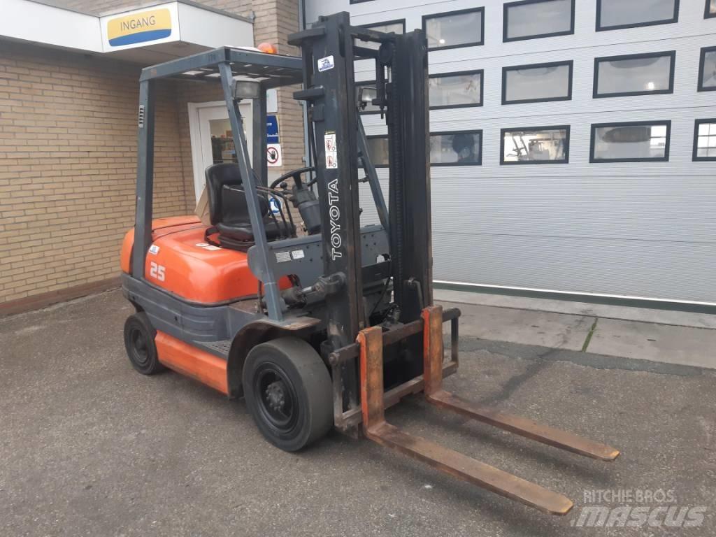Toyota 6 FDF 25 Dizel forkliftler