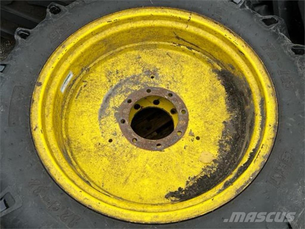 BKT 12.4-32 Tekerlekler