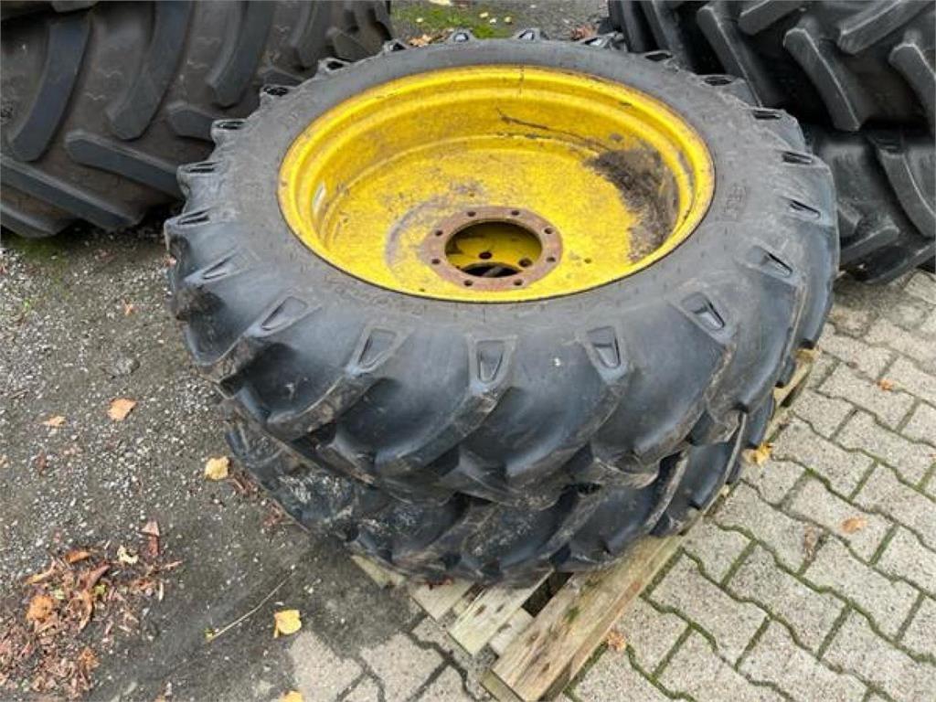 BKT 12.4-32 Tekerlekler