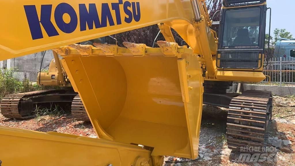 Komatsu PC450 Paletli ekskavatörler