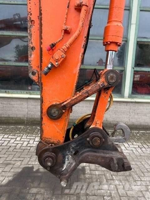 Hitachi ZX 210 LC-3 Paletli ekskavatörler
