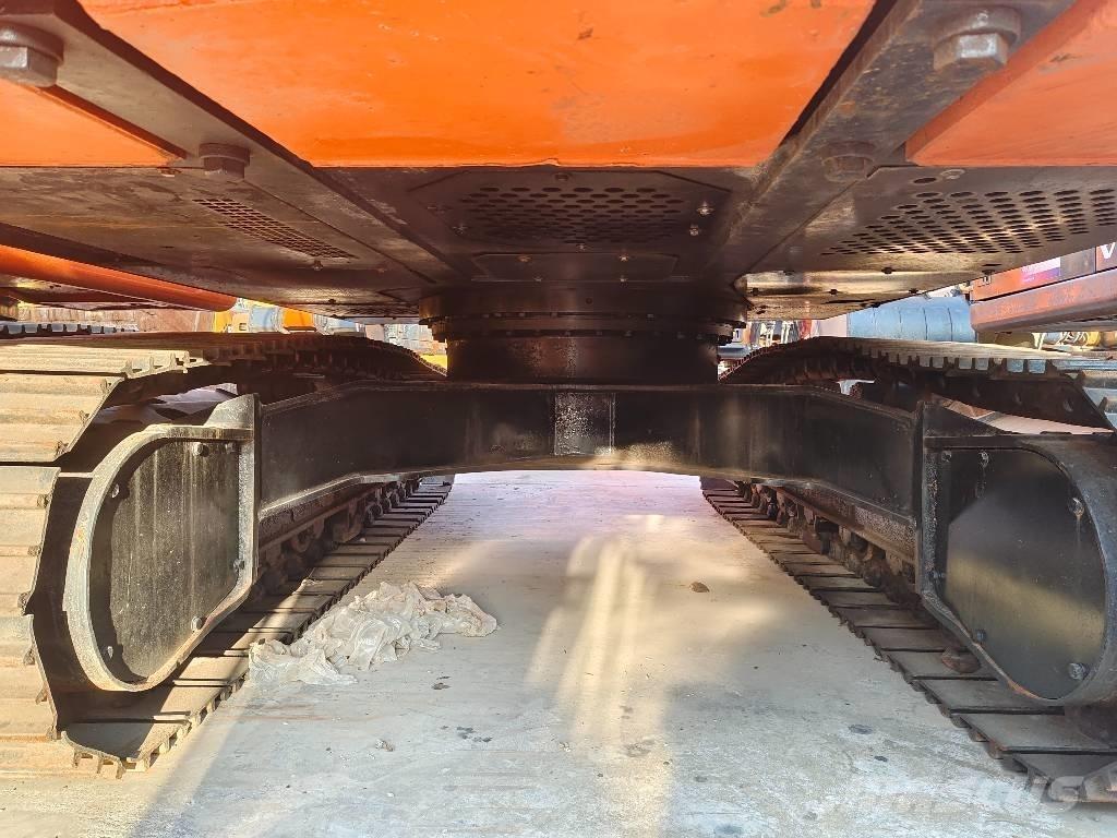 Hitachi ZX 210 Paletli ekskavatörler