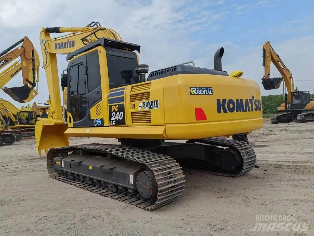 Komatsu PC 240 LC Paletli ekskavatörler