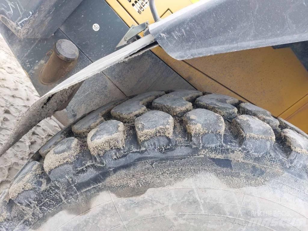 Komatsu WA380-5 Tekerlekli yükleyiciler