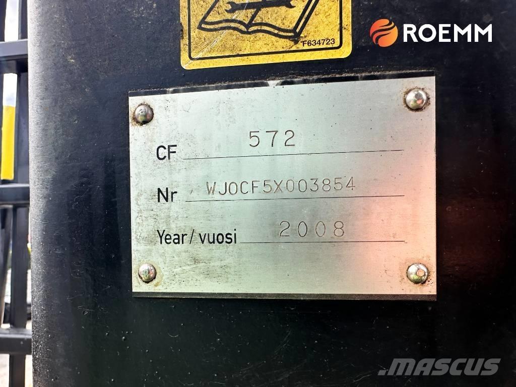 John Deere 1110 D Tomruk yükleyici traktörler