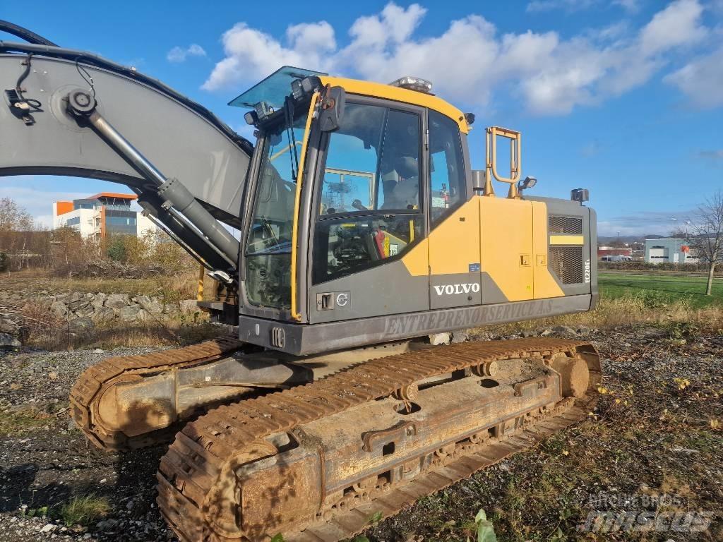 Volvo 220E Paletli ekskavatörler