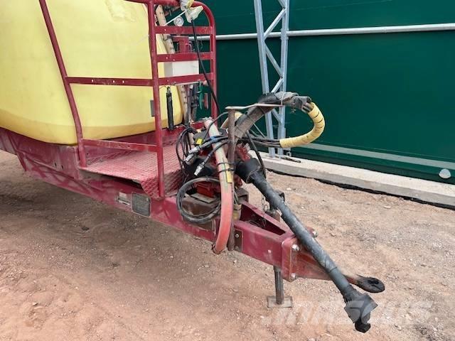 Hardi Ranger 2500 Çekilir pülverizatörler