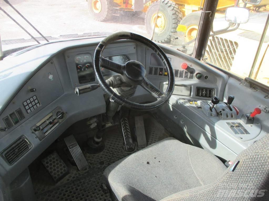 Volvo A 30 D Belden kirma kaya kamyonu