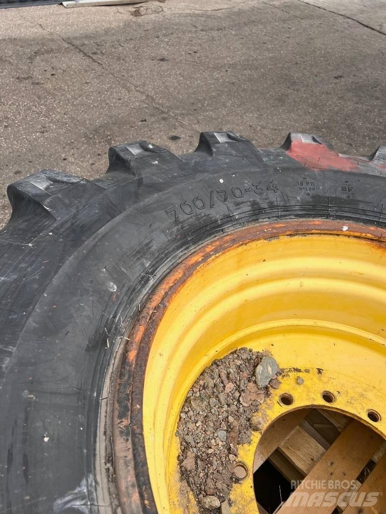 Nokian 700/70-34 Lastikler