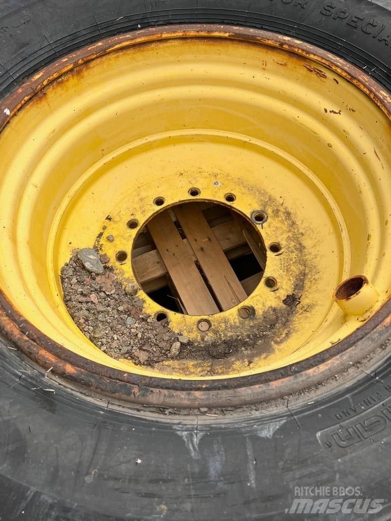 Nokian 700/70-34 Lastikler