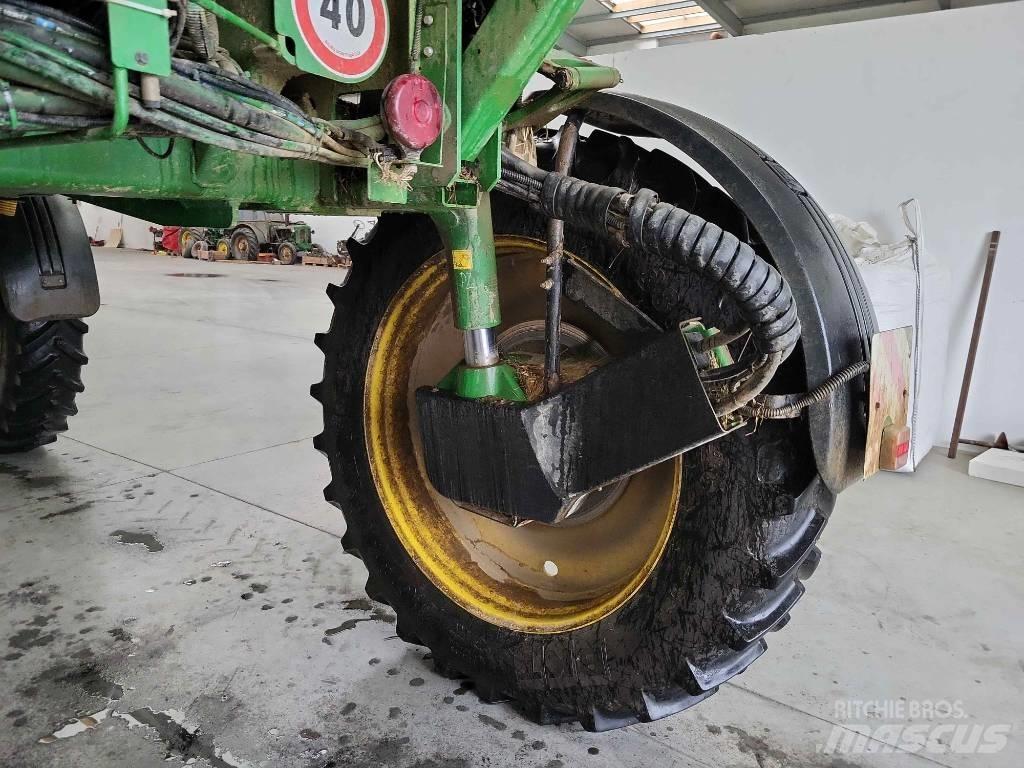John Deere 4730 Kendinden tahrikli pülverizatörler