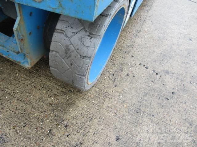 Genie GS 3246 (962) Makasli platformlar