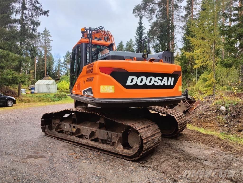 Doosan DX160 LC-5 Paletli ekskavatörler