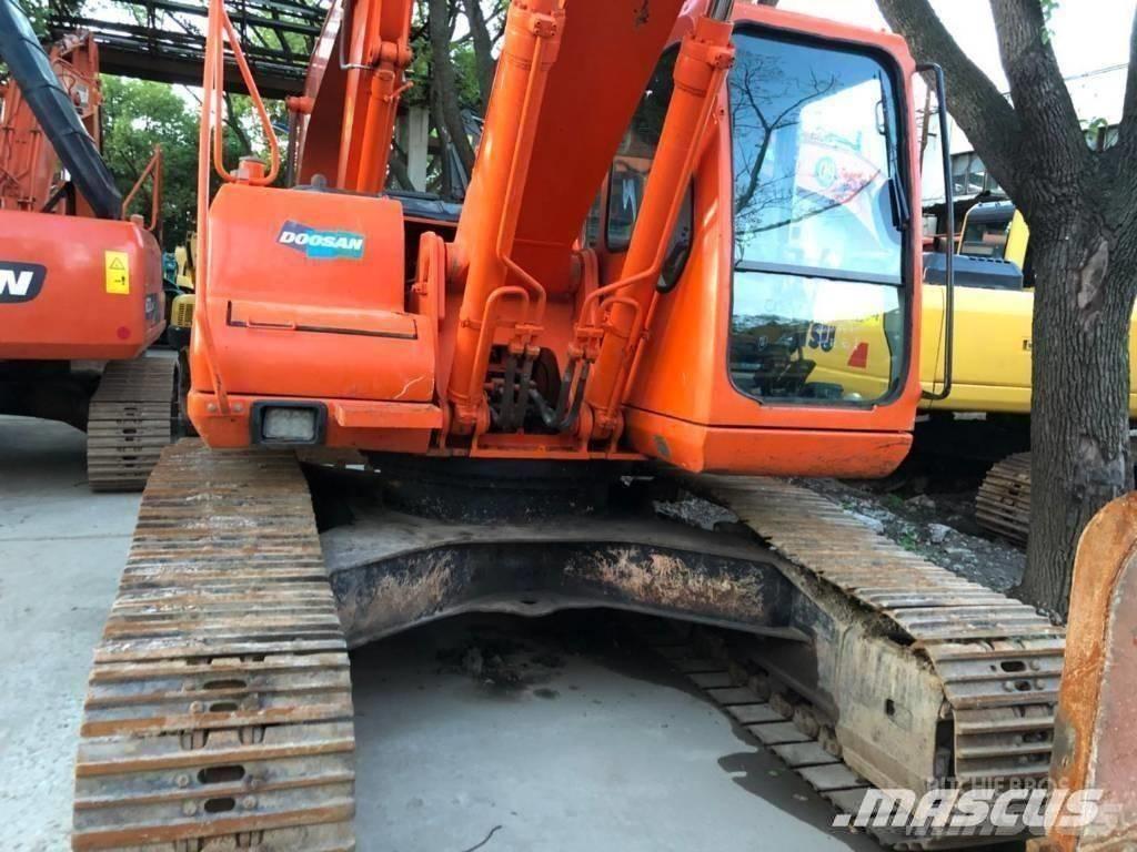 Doosan 220-7 Paletli ekskavatörler