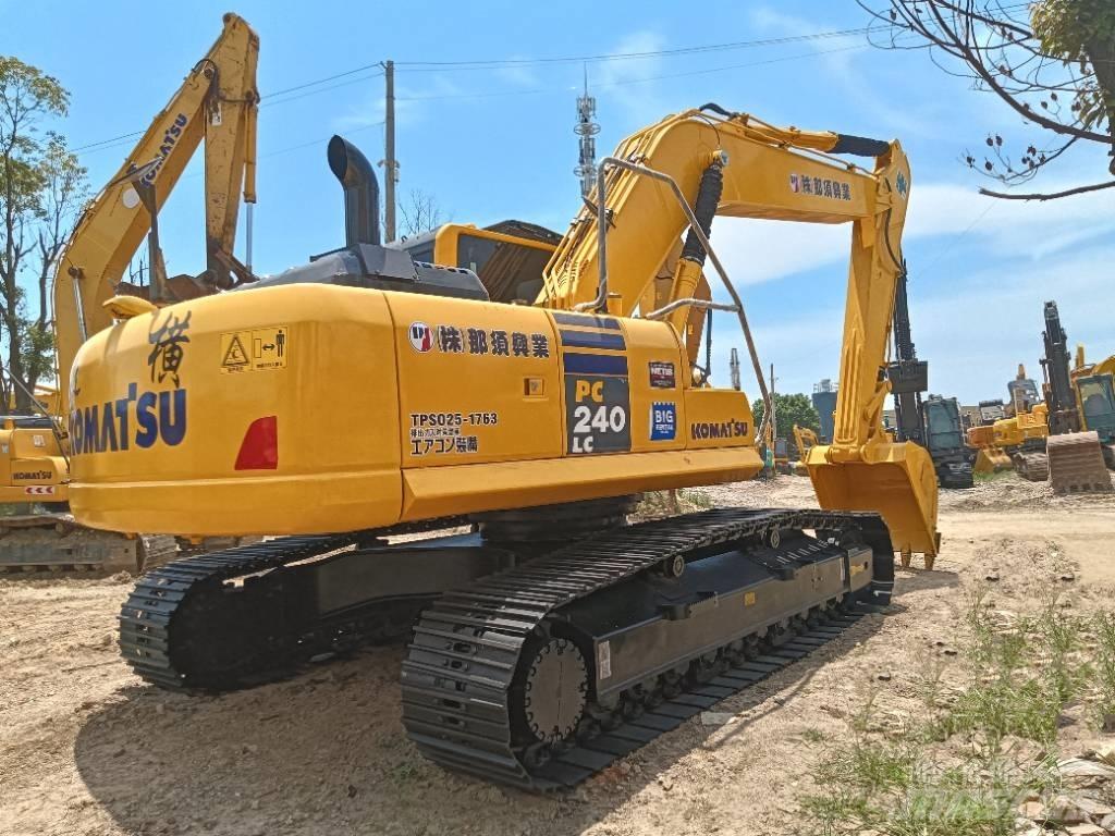 Komatsu PC 240 Paletli ekskavatörler