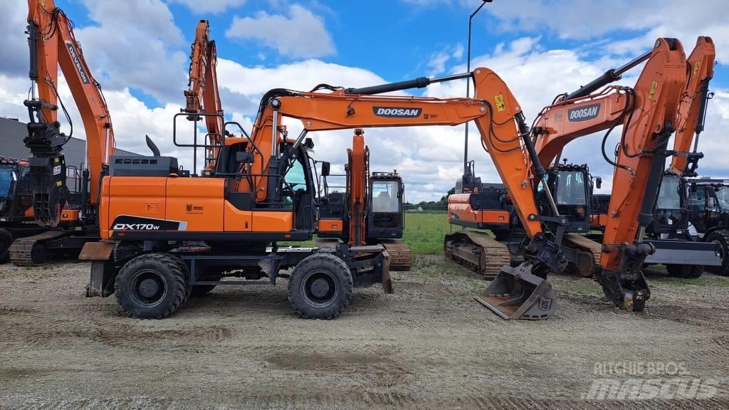 Doosan DX 170 W Lastik tekerli ekskavatörler