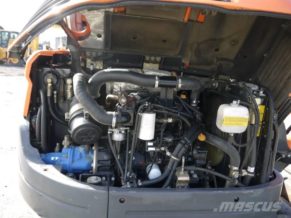 Doosan DX 60 R Mini ekskavatörler, 7 tona dek