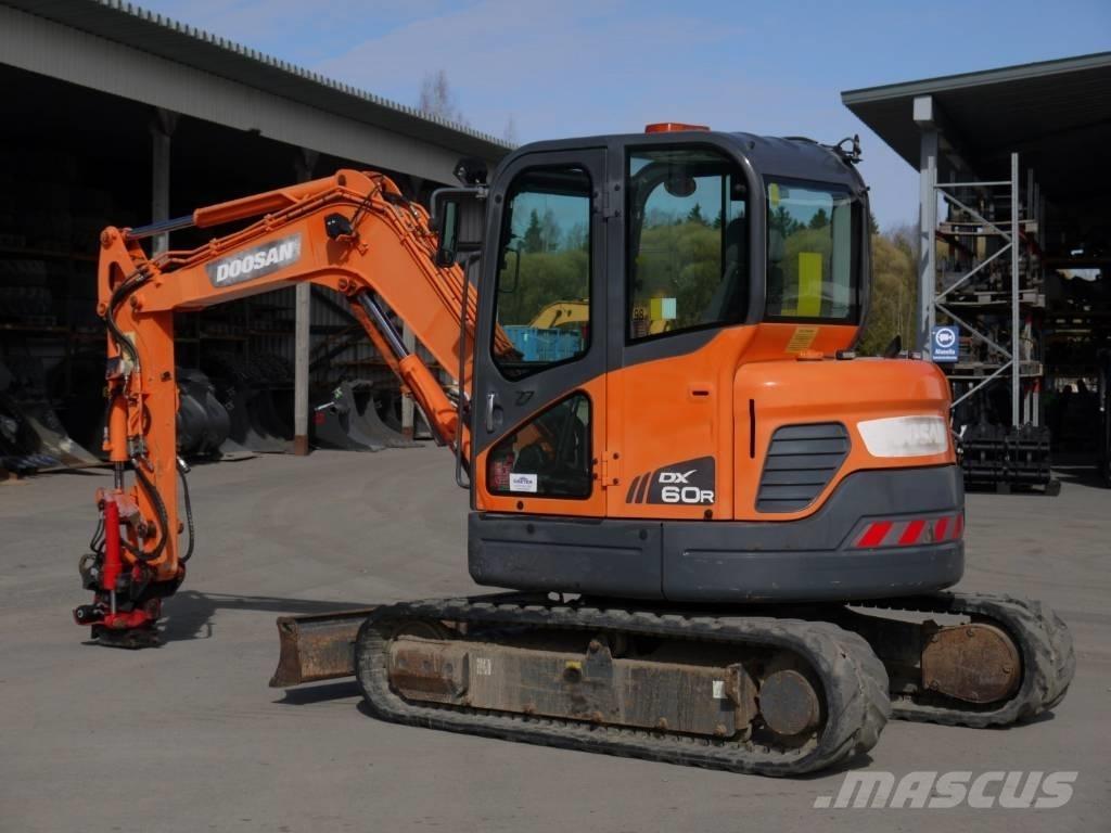 Doosan DX 60 R Mini ekskavatörler, 7 tona dek