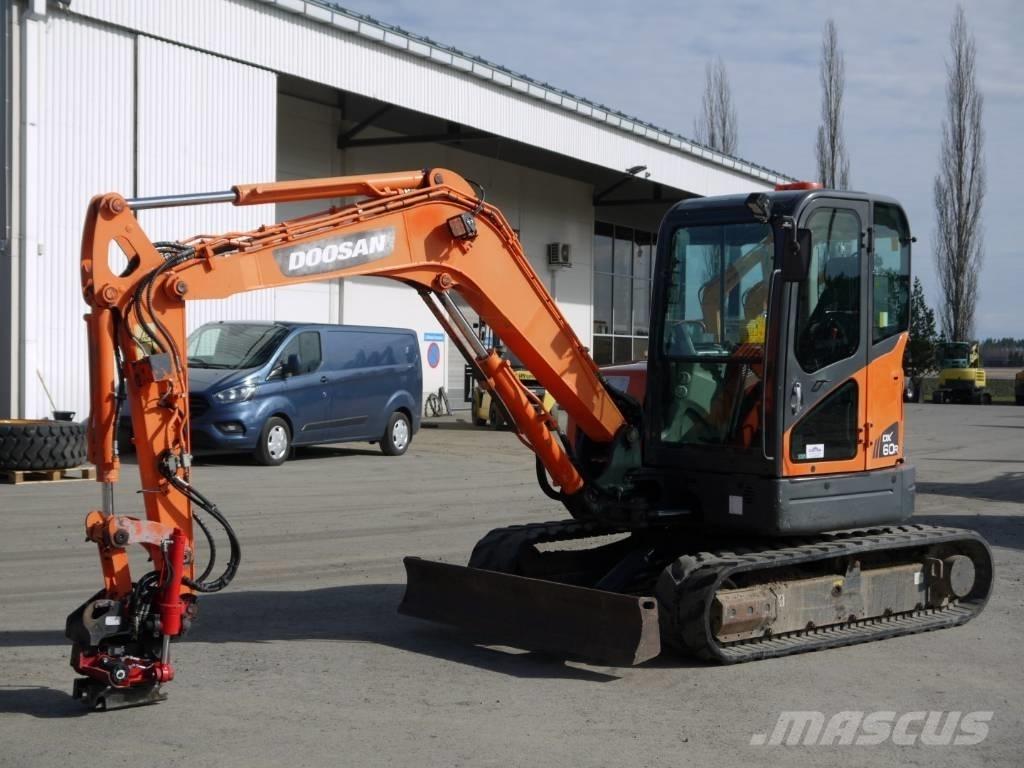 Doosan DX 60 R Mini ekskavatörler, 7 tona dek