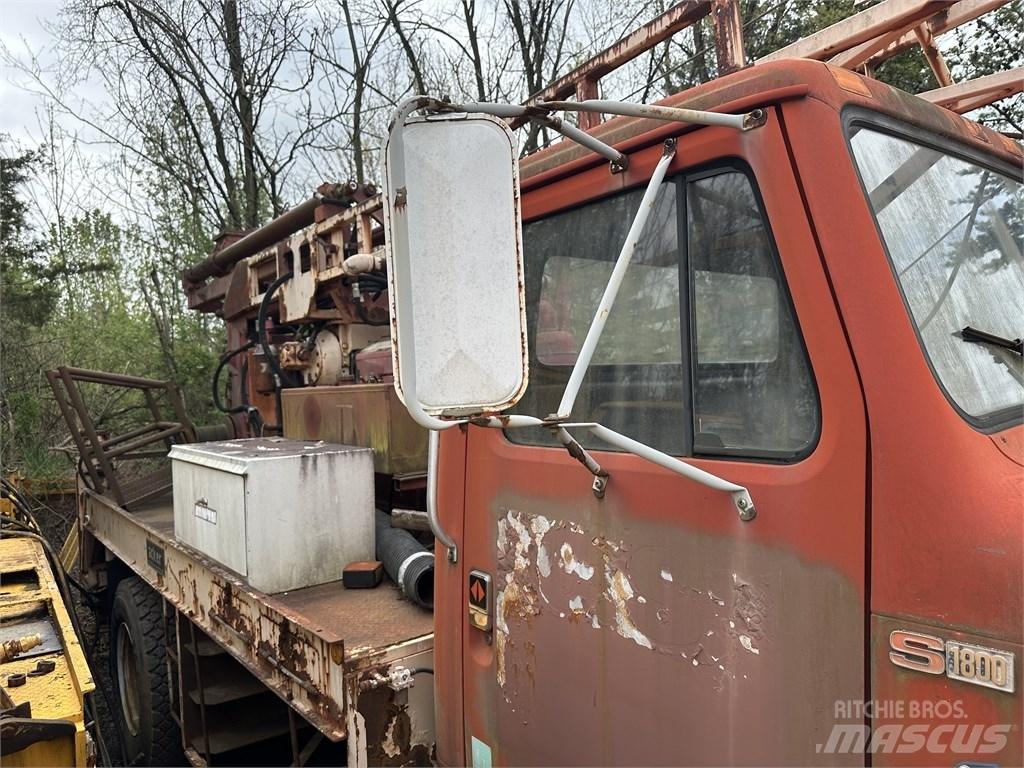 Navistar 1854 Flatbed kamyonlar