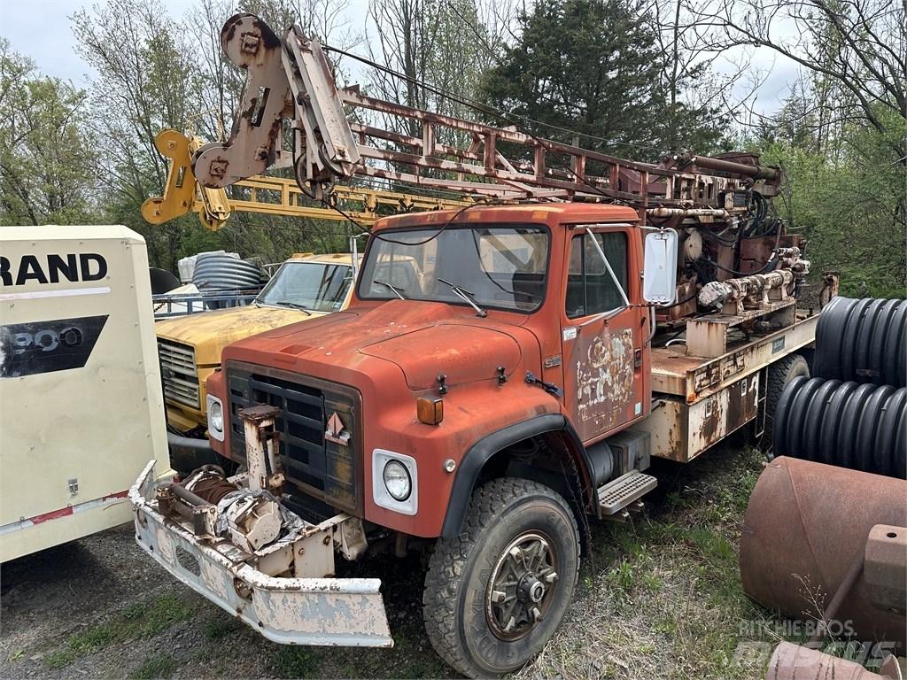 Navistar 1854 Flatbed kamyonlar