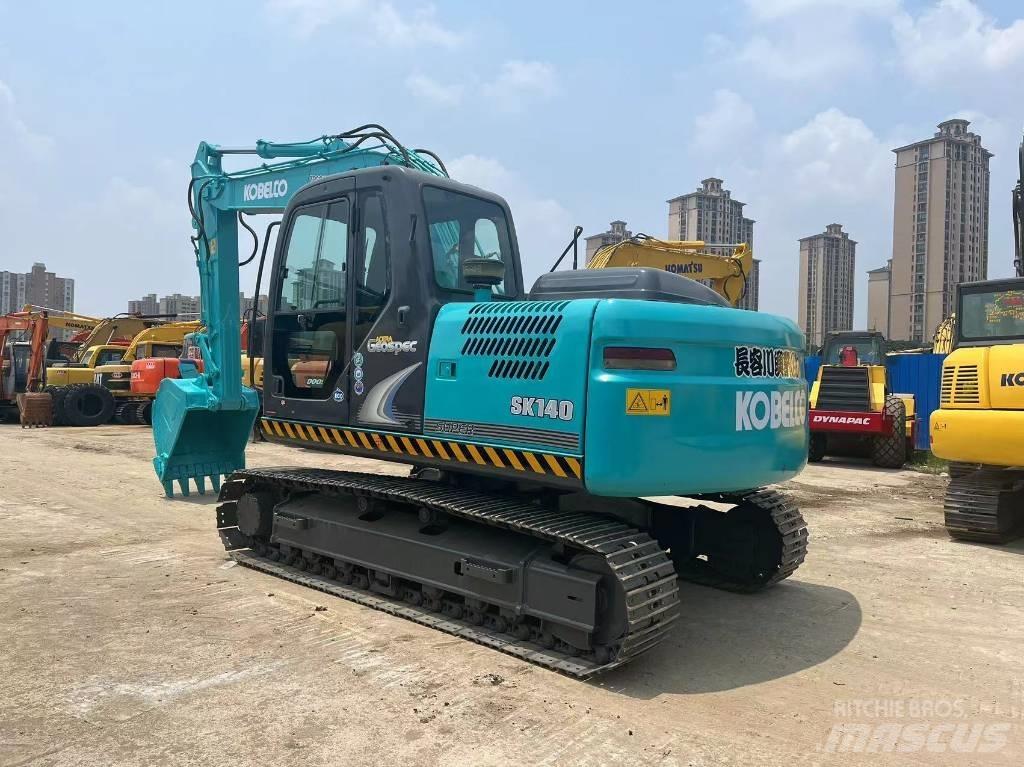 Kobelco sk140-8 Paletli ekskavatörler